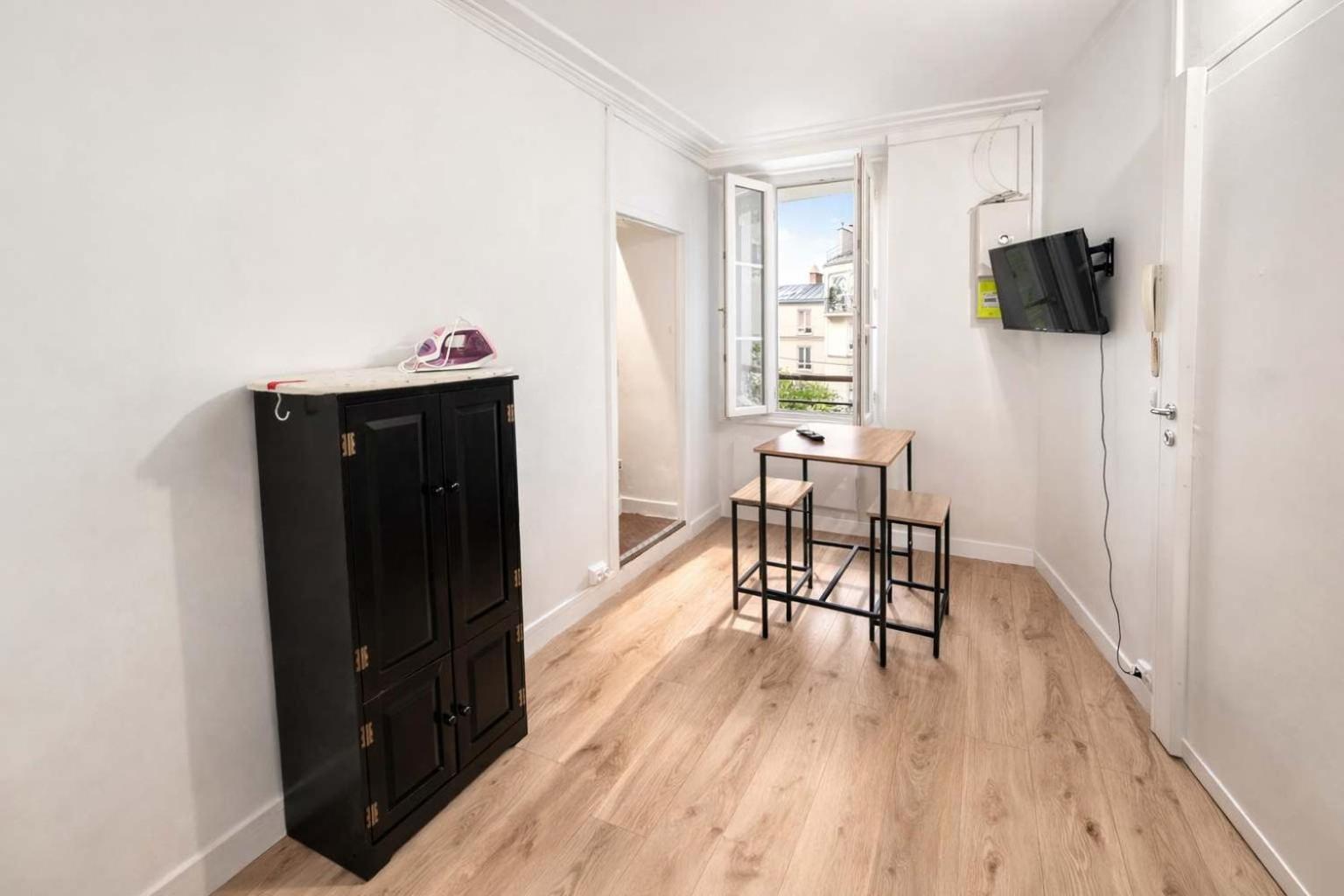 Parisien Grands Boulevards Couple Ou Solo Apartment Paris